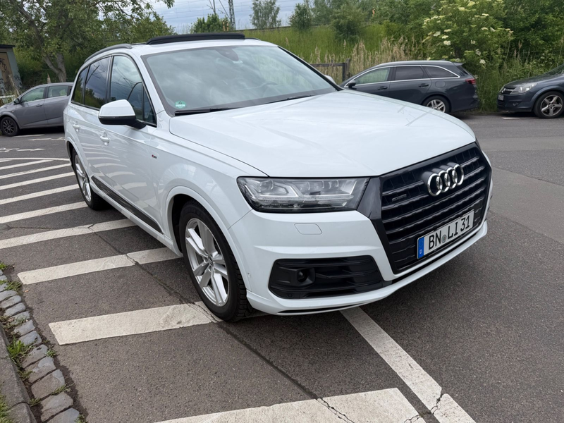 Audi Q7 3.0 TDI quattro S-Line Panoramadach Quatro — photo 9