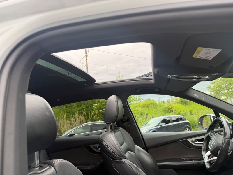 Audi Q7 3.0 TDI quattro S-Line Panoramadach Quatro — photo 6