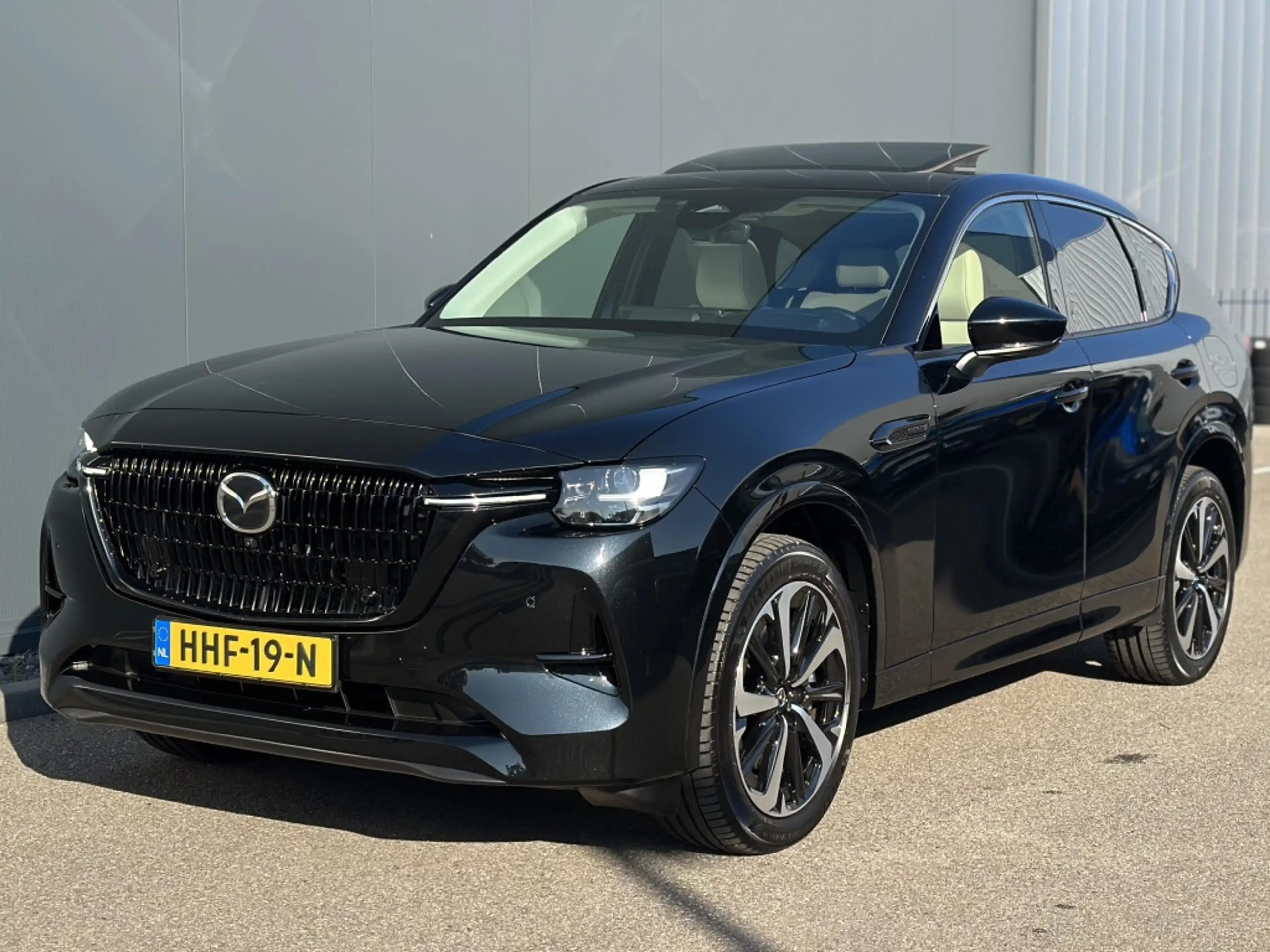 Mazda CX-60 2.5 PHEV 327pk Takumi Plus / Pano / Wit Leer / 360 — photo 4