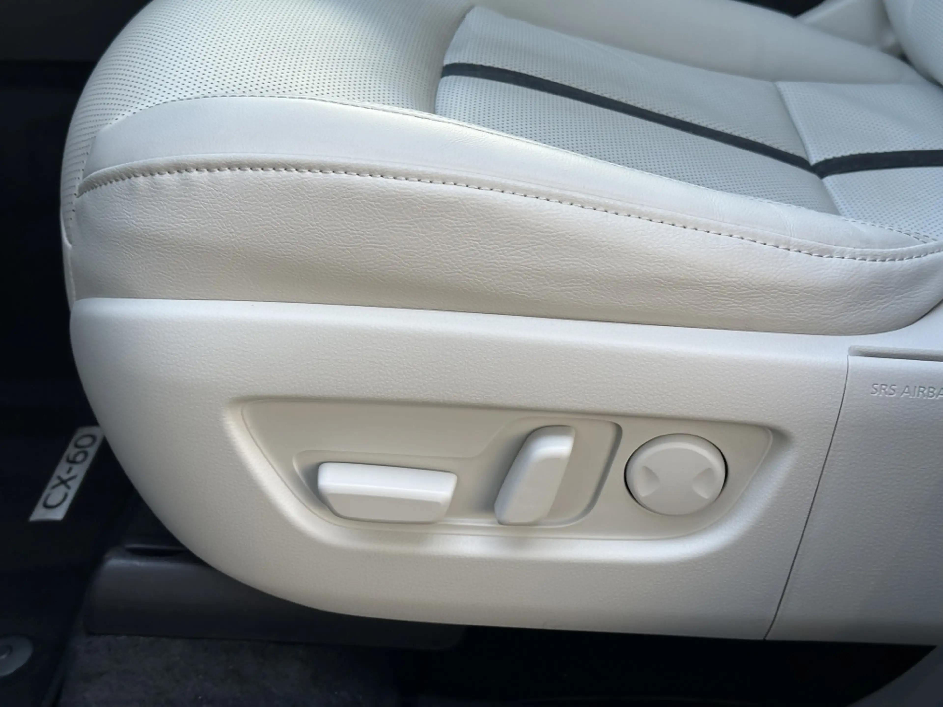 Mazda CX-60 2.5 PHEV 327pk Takumi Plus / Pano / Wit Leer / 360 — photo 42