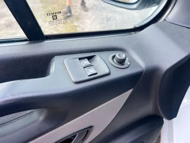 Renault Trafic view 10