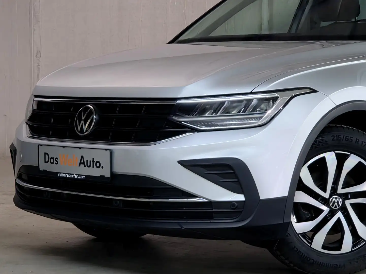 Volkswagen Tiguan Life TDI DSG Silber - 2