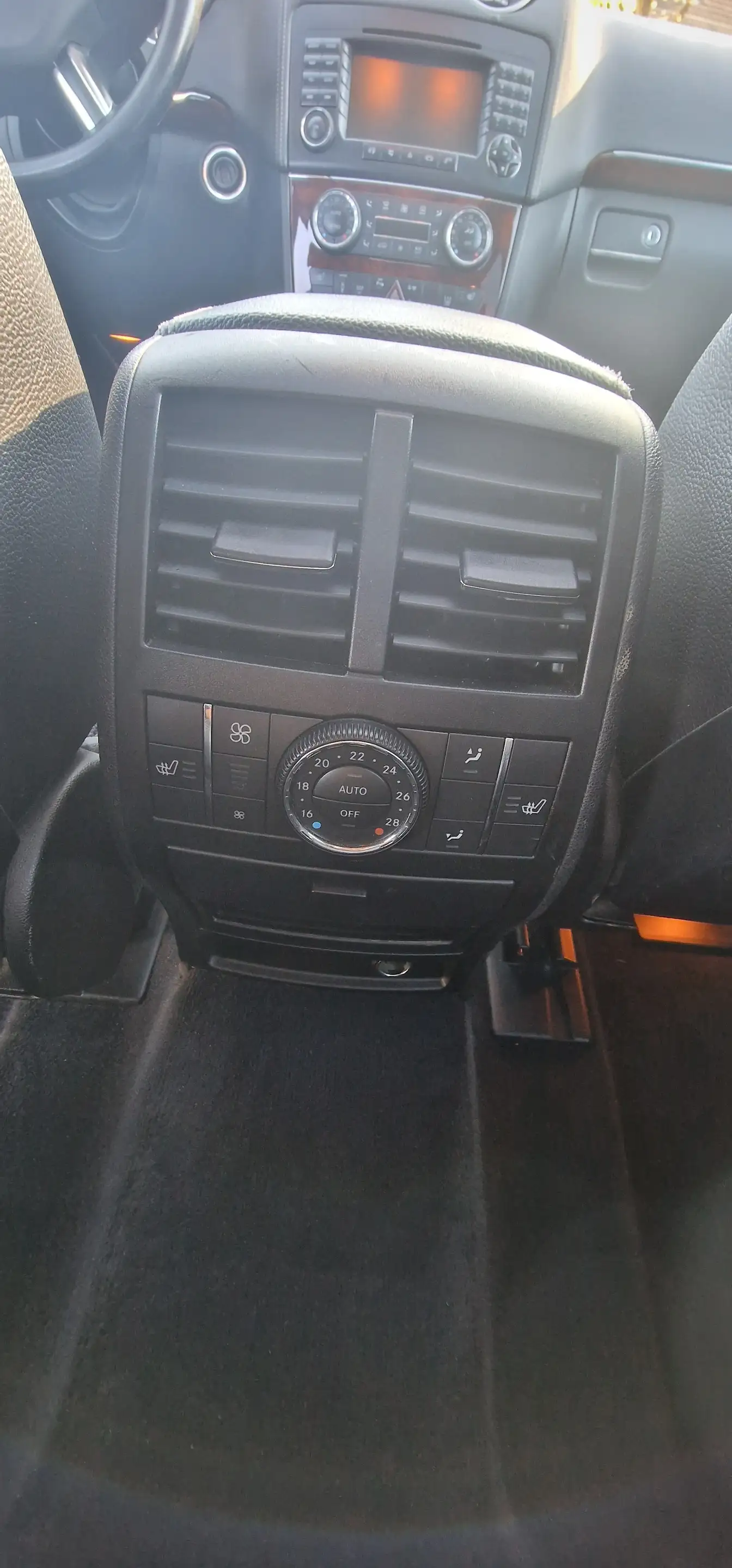 Mercedes-Benz GL 320 GL 320 CDI 4Matic Standheizung 7 Sitzer — photo 11