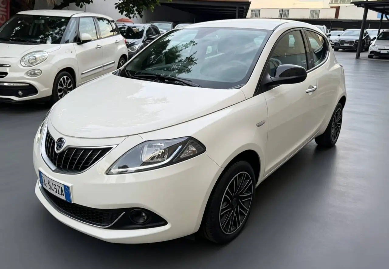 Lancia Ypsilon 2022