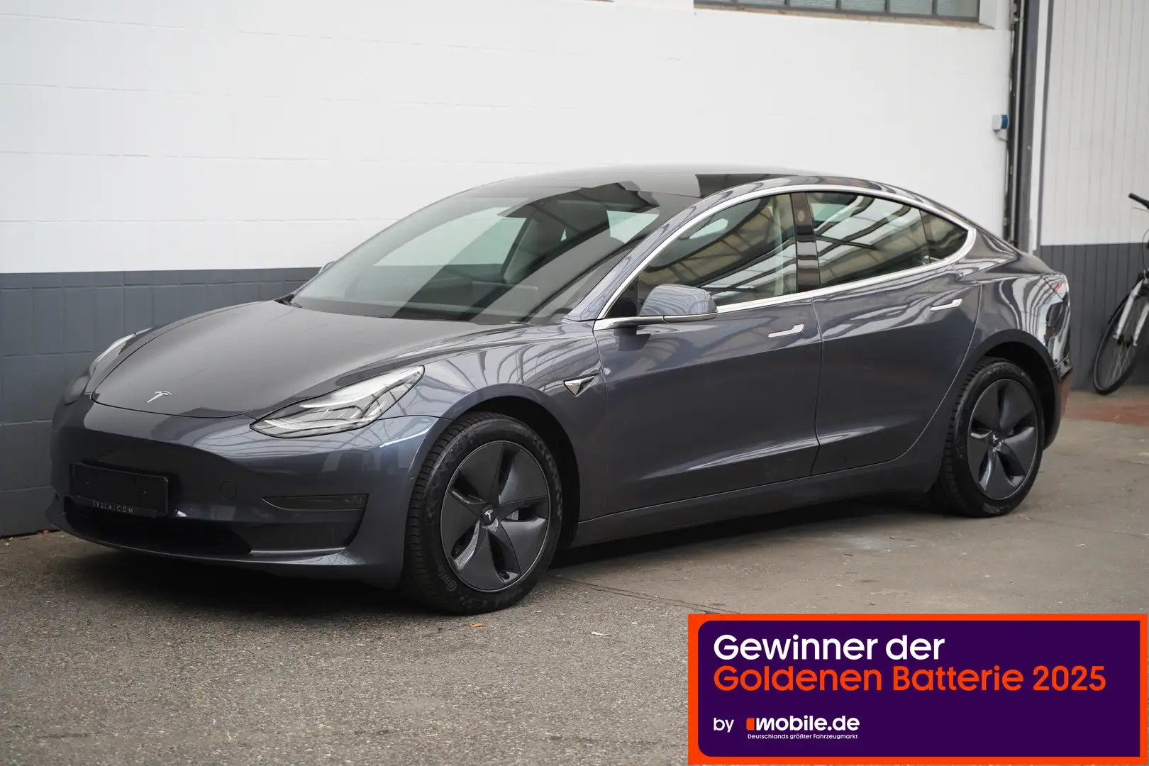 Tesla Model 3 Long Range AWD Grijs - 1