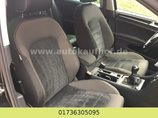 Volkswagen Golf view 9