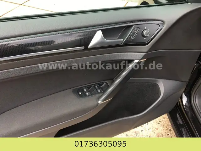 Volkswagen Golf view 14