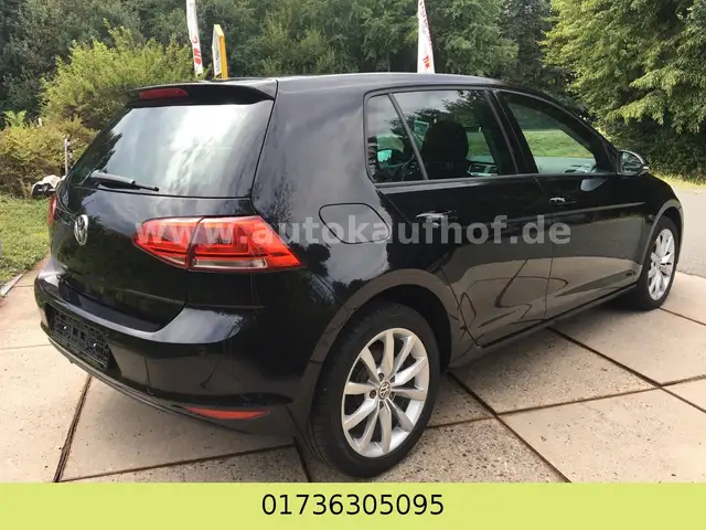 Volkswagen Golf view 6