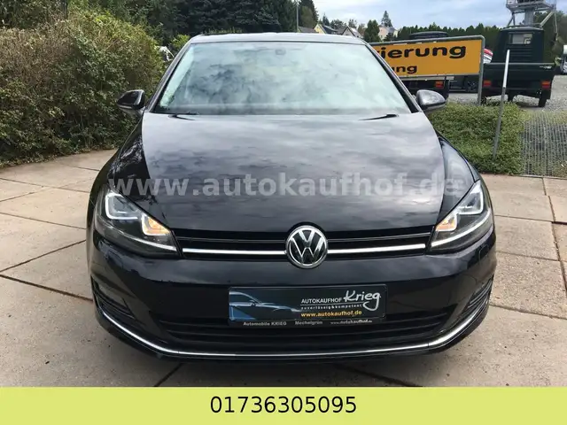 Volkswagen Golf view 2