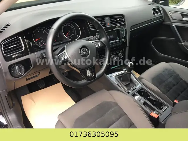Volkswagen Golf view 13