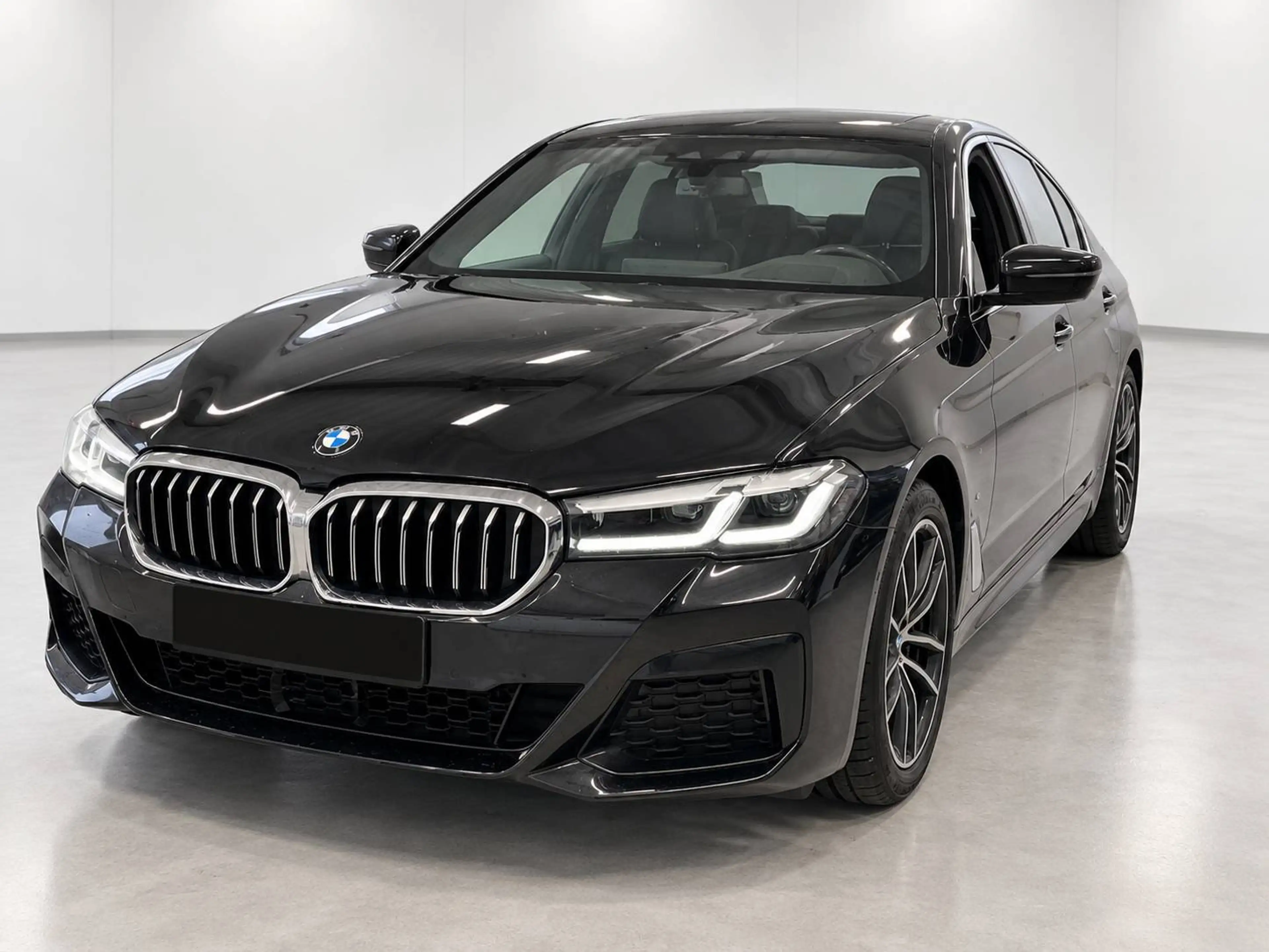BMW 530 530i xD Limo/3xM-Sport/LED/LiveC/Kam/HuD/SDach