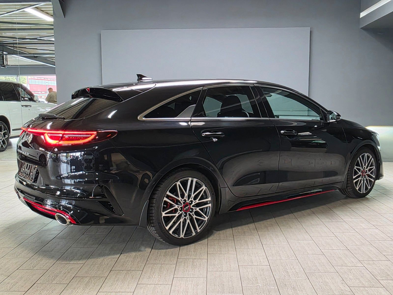 Kia ProCeed / pro_cee'd Kia ProCeed GT-Line | Pano | CarPl | Werksgarant — photo 3