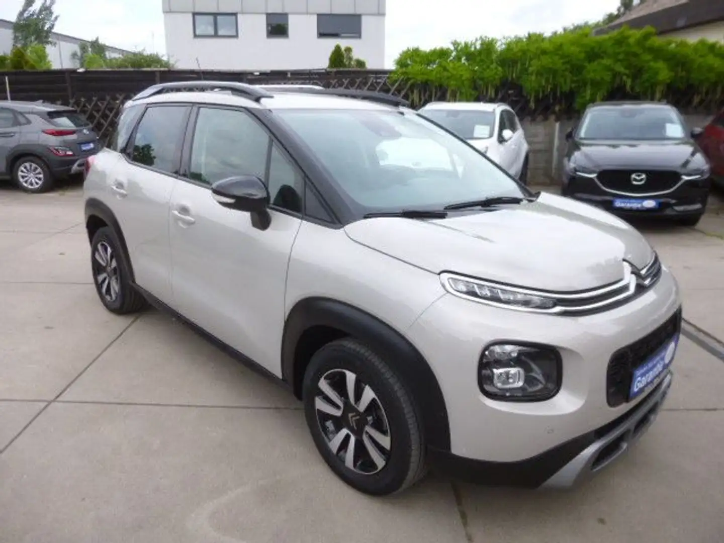 Citroen C3 Aircross 1,5 HDI Automatik/Navi/Kamera/Klima Grau - 1