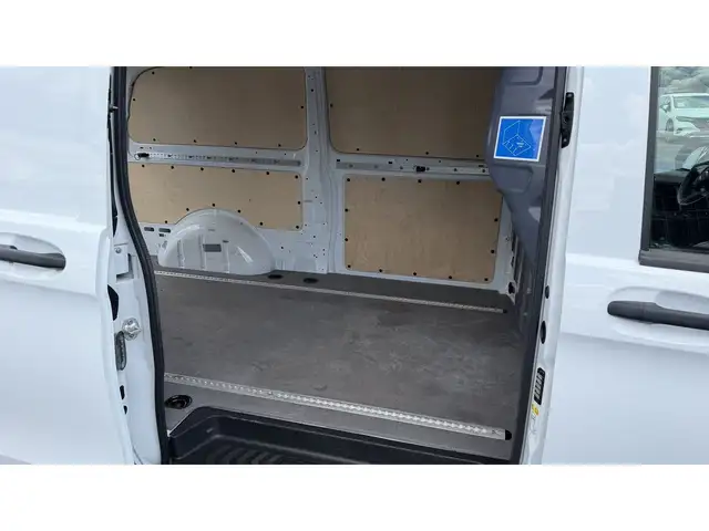 Mercedes-Benz Vito view 9
