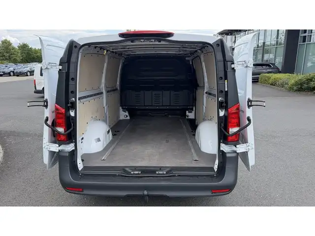 Mercedes-Benz Vito view 7