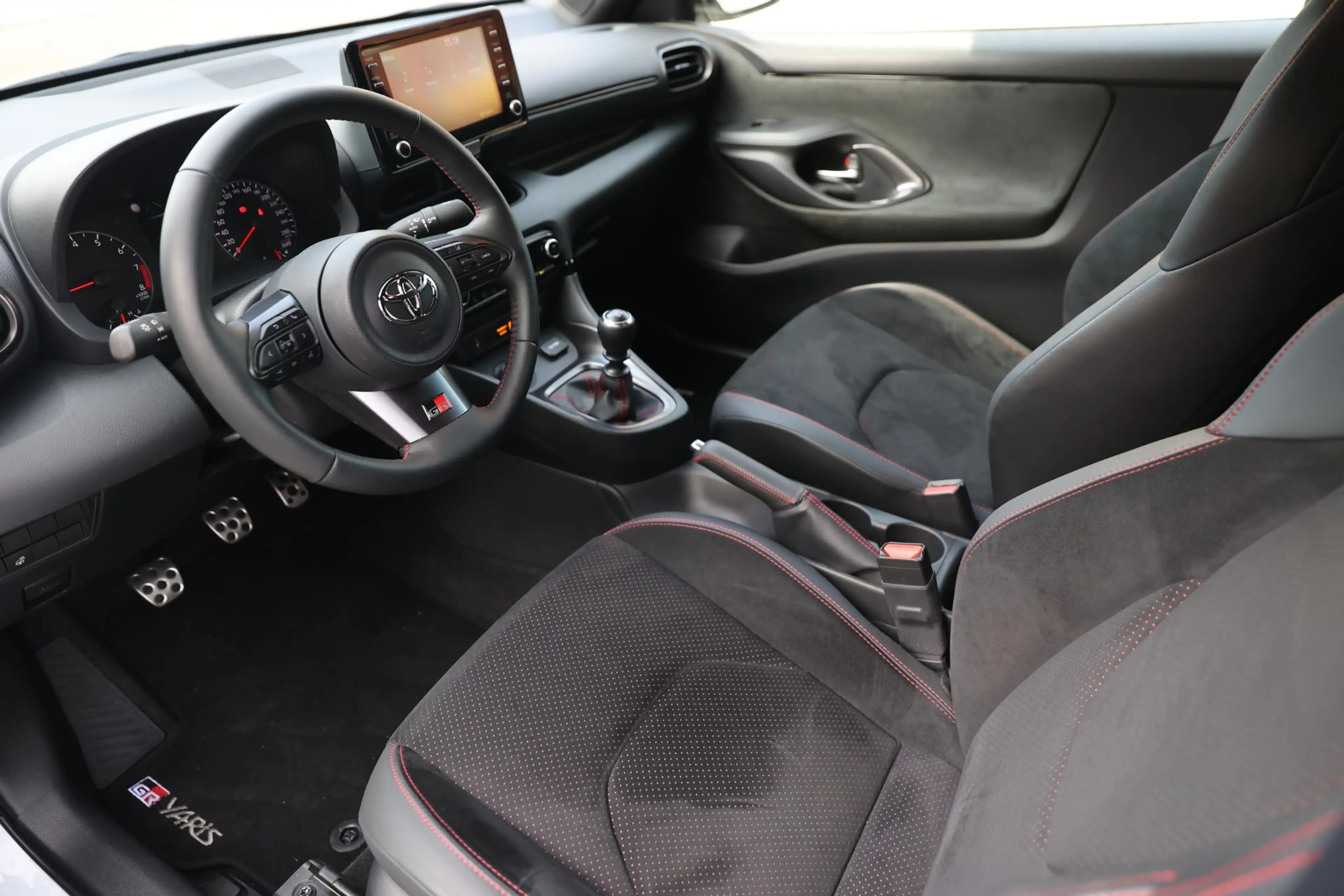 Toyota Yaris 1.6-l-Turbo GR WRC Triple Edition — photo 14
