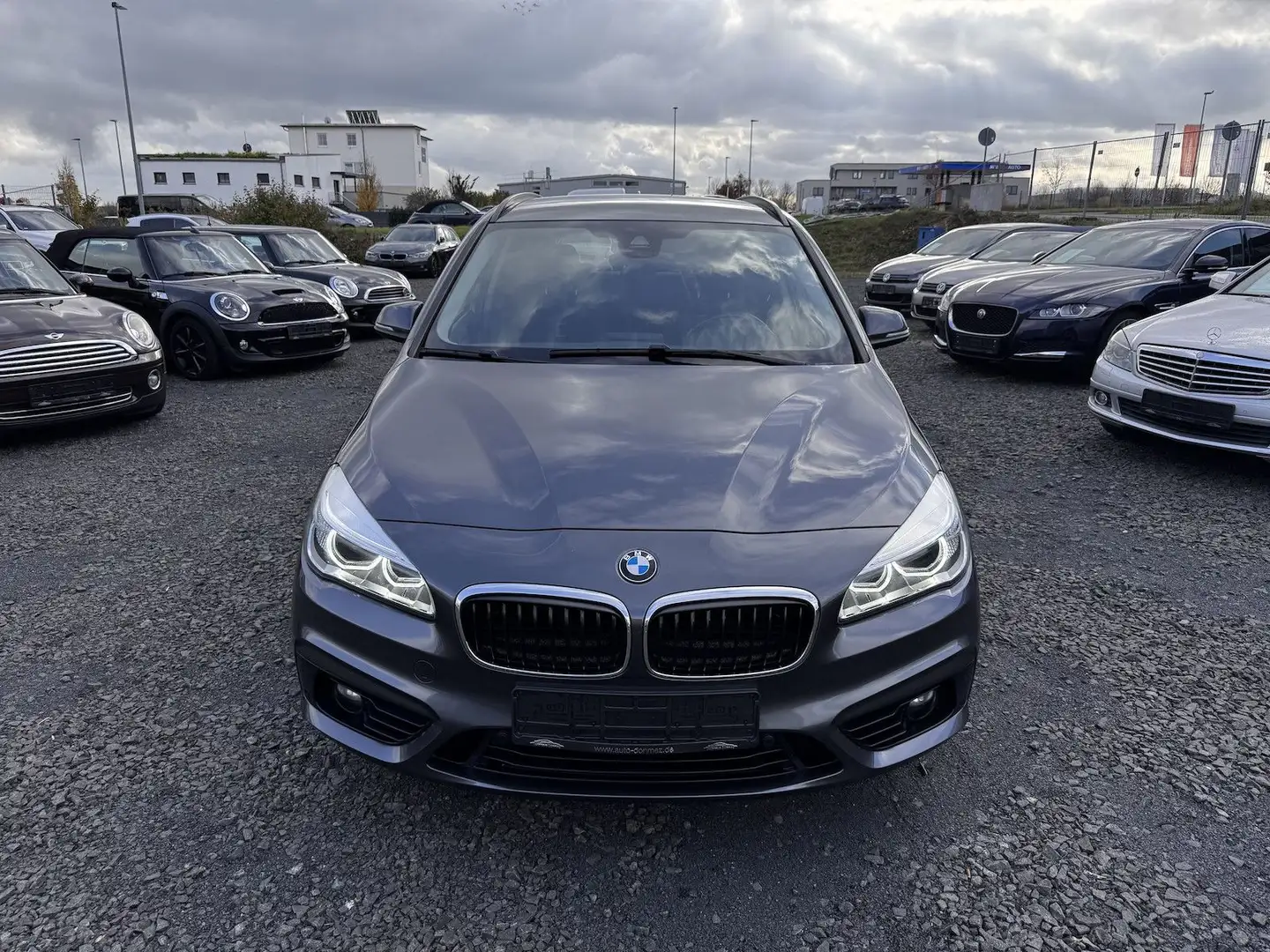 BMW 218 Active Tourer Sport Line AHK NAVI LED M LENK Grau - 2