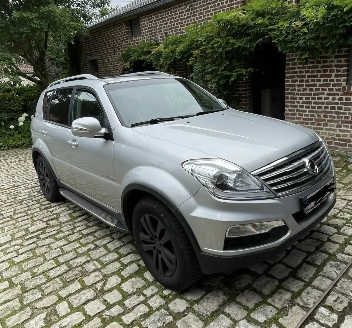 SsangYong Rexton full - 2