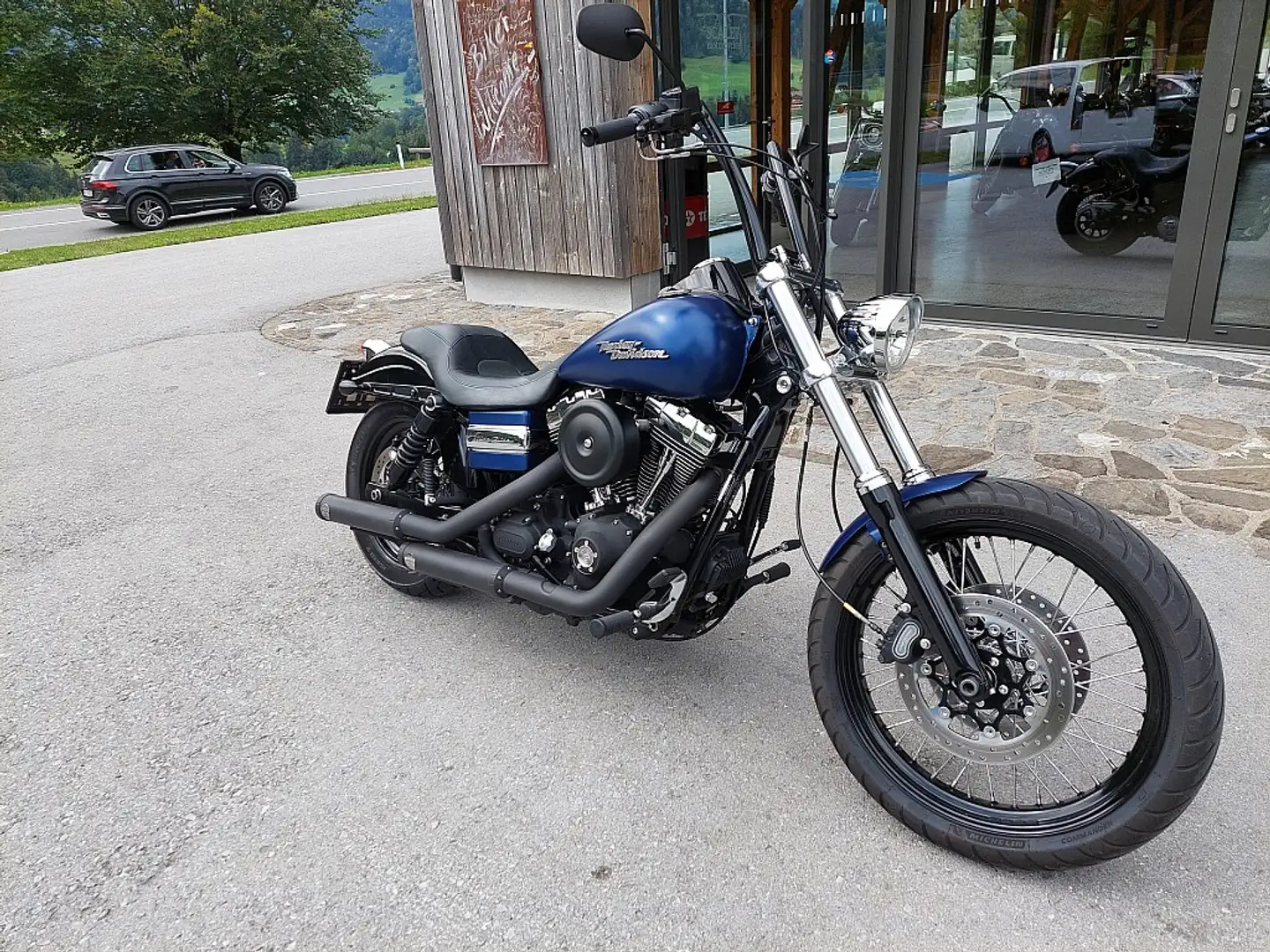 Harley-Davidson Dyna Wide Glide FXDWG Blau - 1