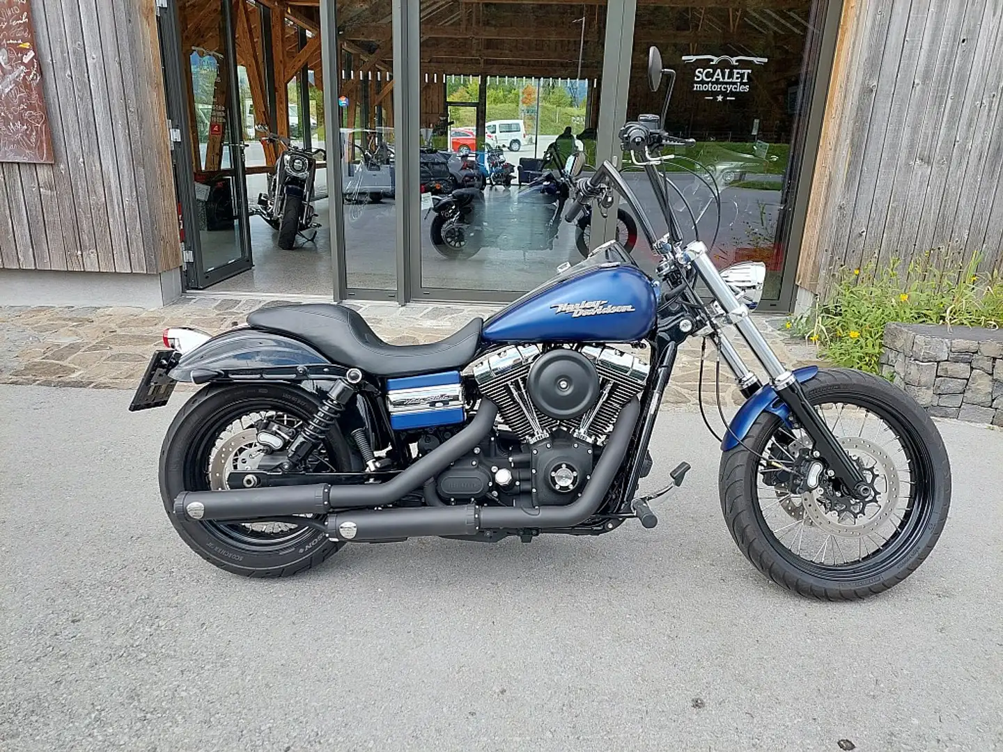 Harley-Davidson Dyna Wide Glide FXDWG Blau - 2