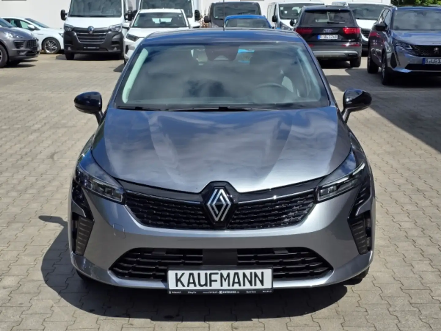 Renault Clio V Evolution 1.6 E-TECH Hybrid 145 Kamera/Allwetter Grey - 2
