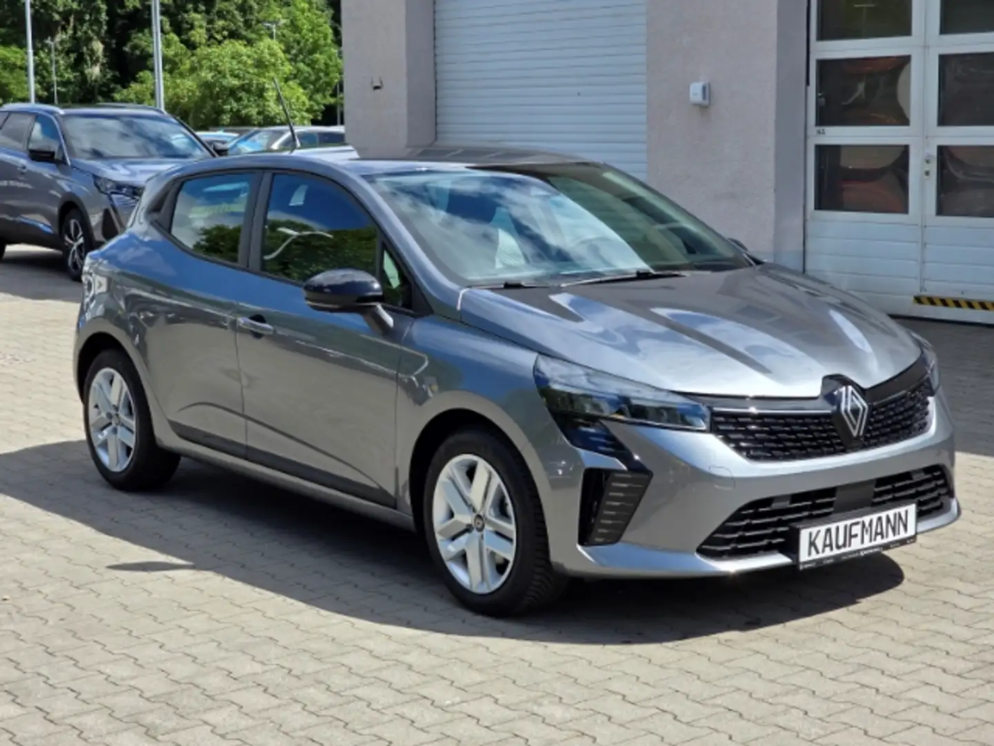 Renault Clio V Evolution 1.6 E-TECH Hybrid 145 Kamera/Allwetter Grey - 1