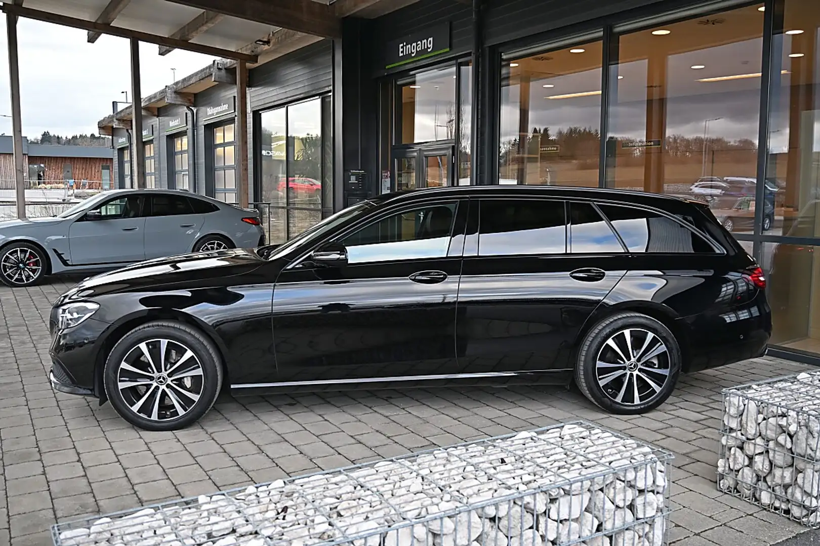 Mercedes-Benz E 300 de PHEV T 4Matic Aut. ACC, AHK elektr., Burmest... Schwarz - 2