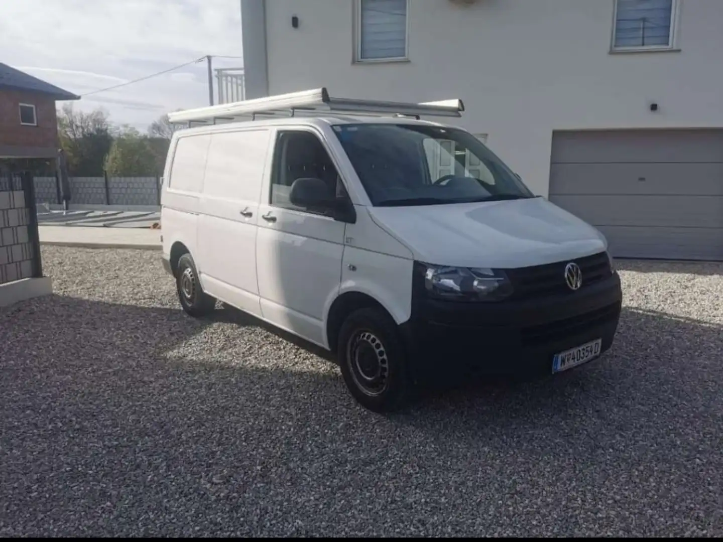 Volkswagen T5 Kombi 2,0 Entry TDI D-PF - 1