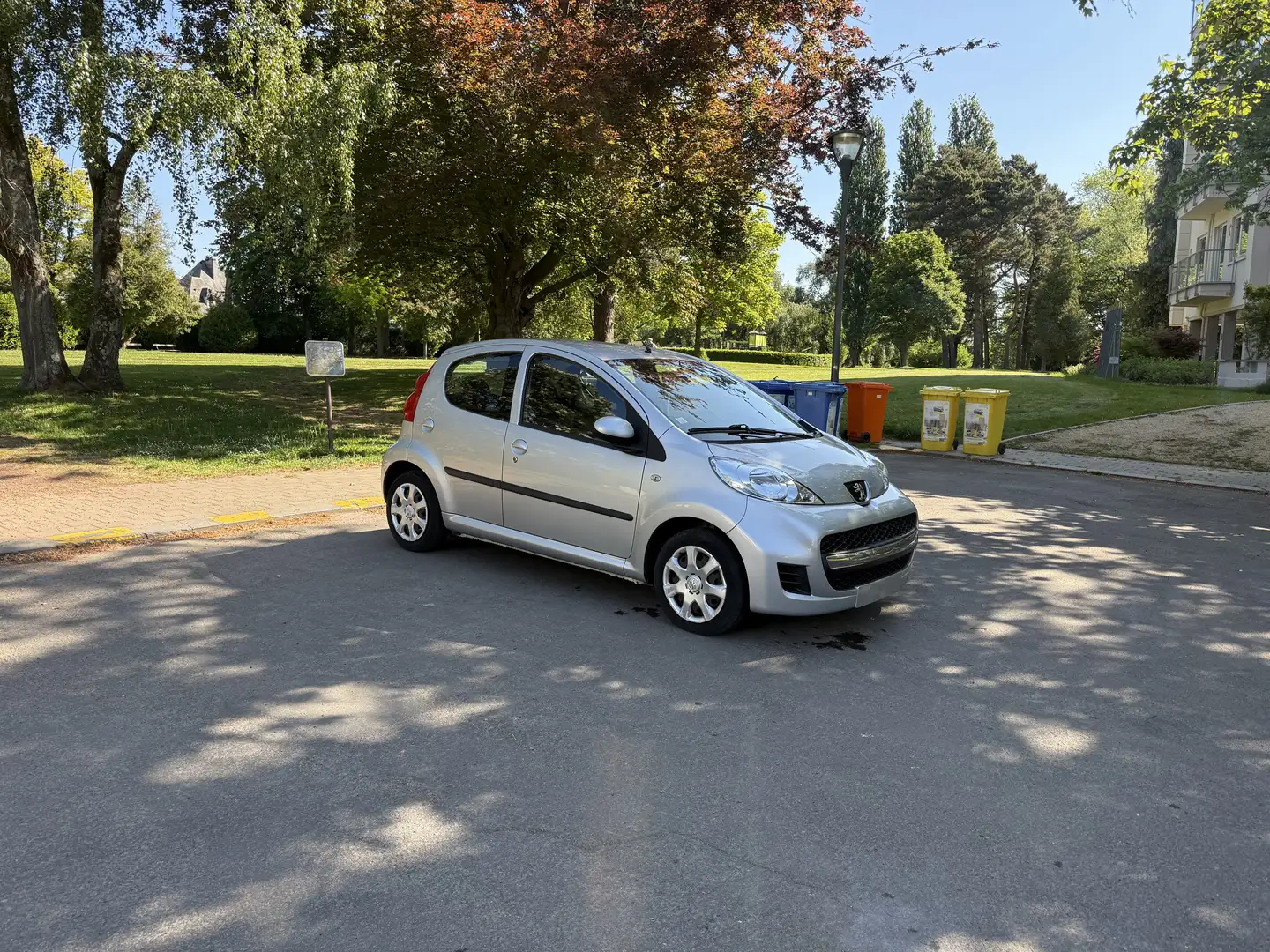 Peugeot 107 1.0i Urban Move - 1