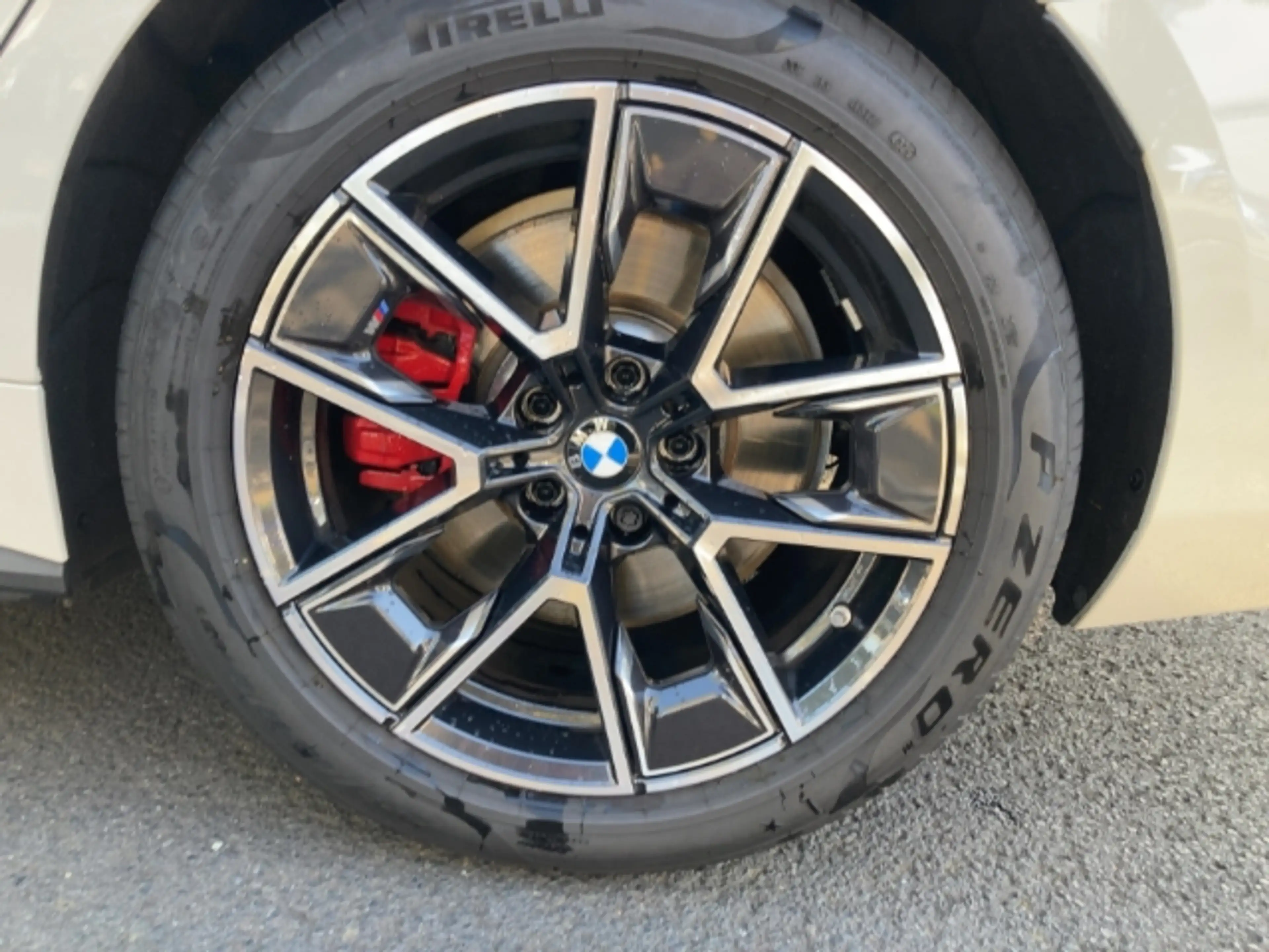 BMW i4 M60 xDrive GC M-Sport-Pro Pano AHK 18''DA-Prof PA+ — photo 13