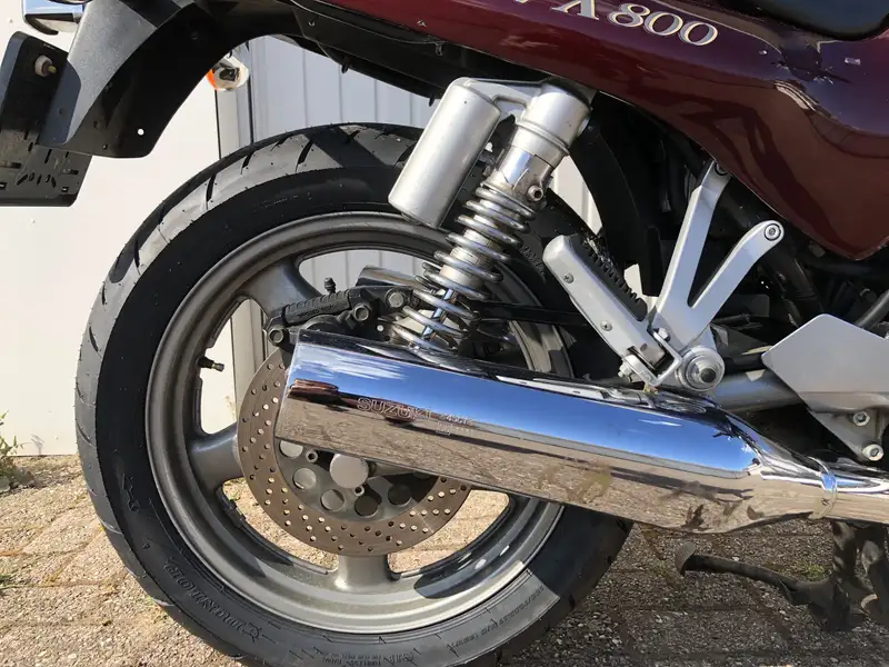 Suzuki VX 800 - foto 6