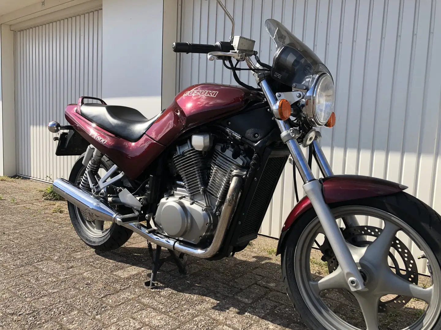 Suzuki VX 800 Cruiser Red - 2