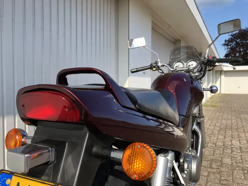 Suzuki VX 800 - foto 5