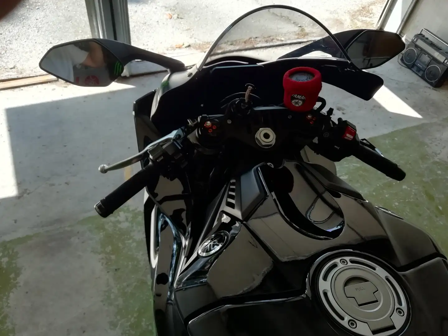 Yamaha YZF-R1 Noir - 2
