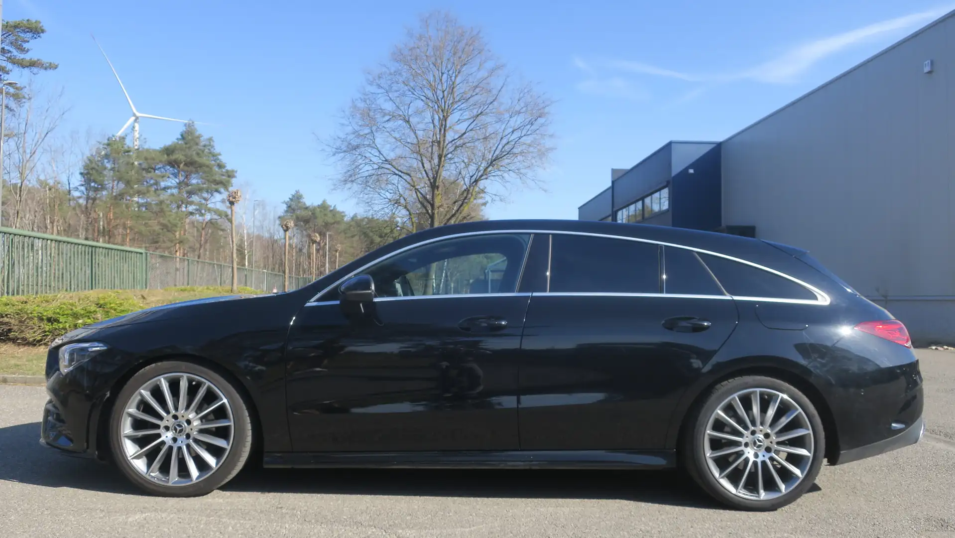 Mercedes-Benz CLA 180 AMG Pack Nero - 2