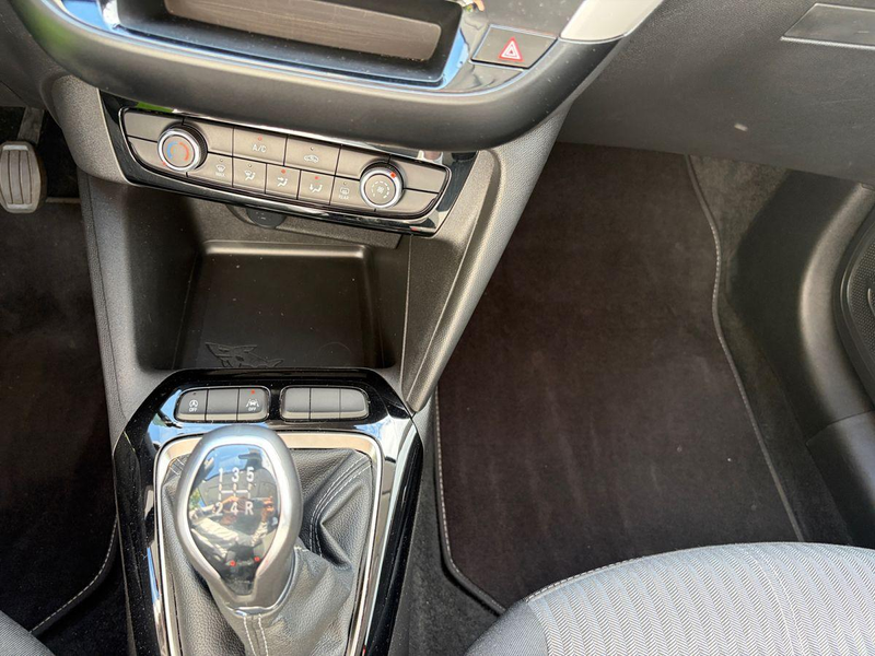 Opel Corsa F Edition — photo 9