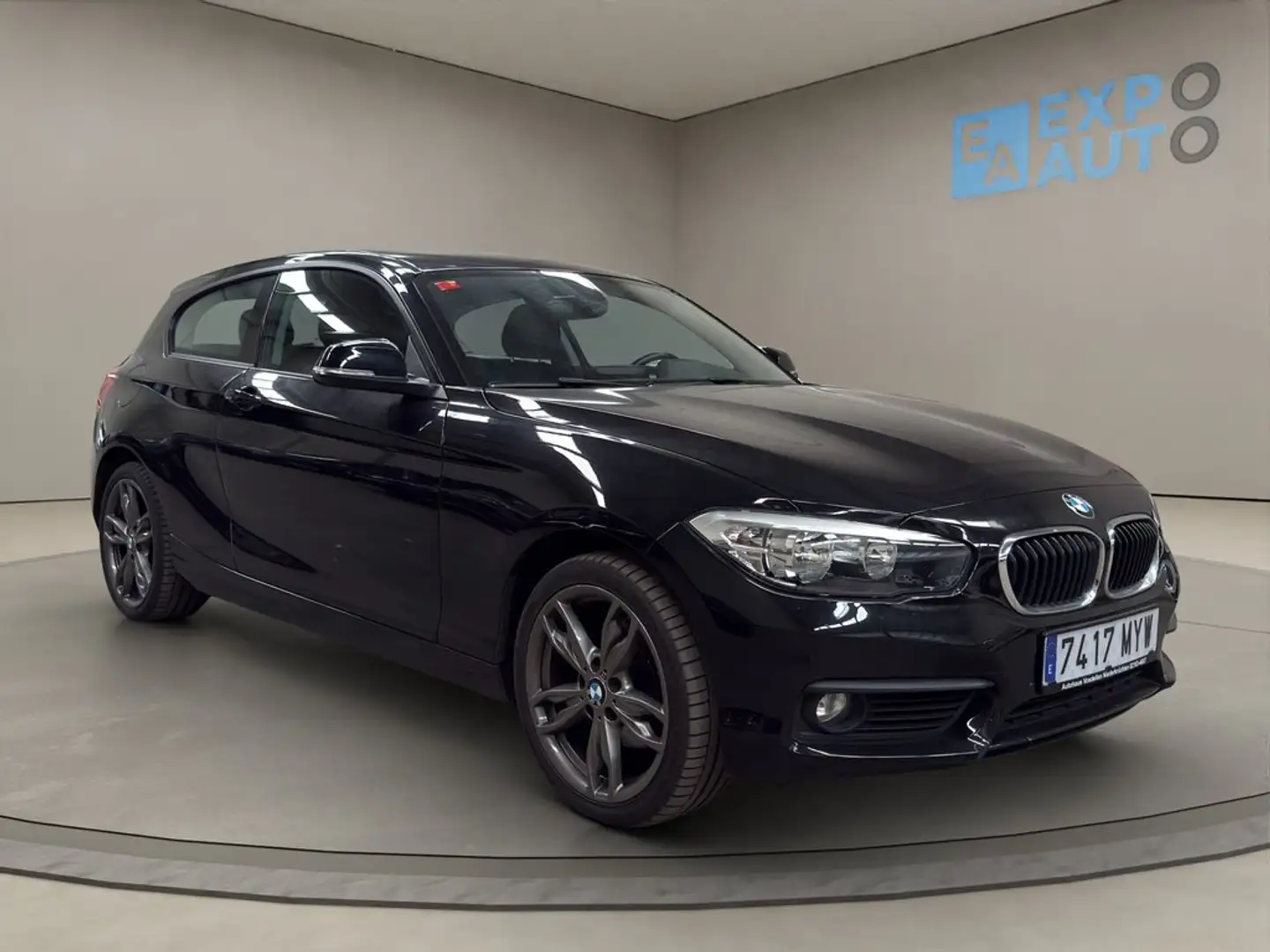 BMW 116 120i Noir - 1