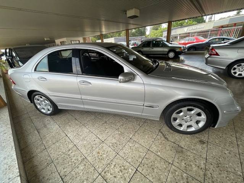 Mercedes-Benz C 180 C 180 Kompressor (203.046)