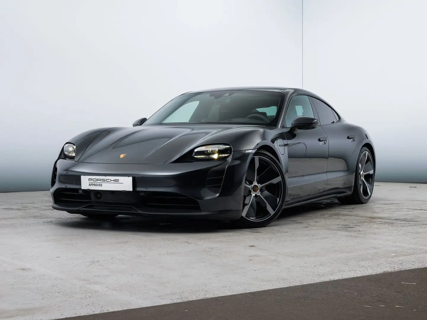 Porsche Taycan GTS Grau - 1