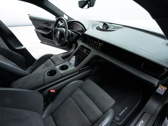 Porsche Taycan GTS Ansicht 49