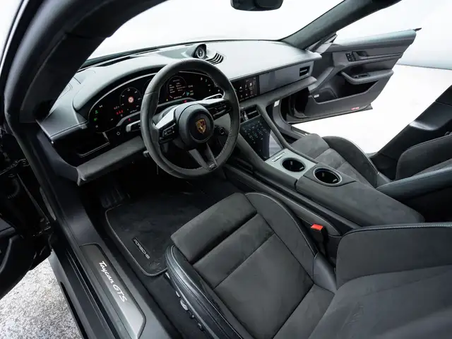 Porsche Taycan GTS Ansicht 44