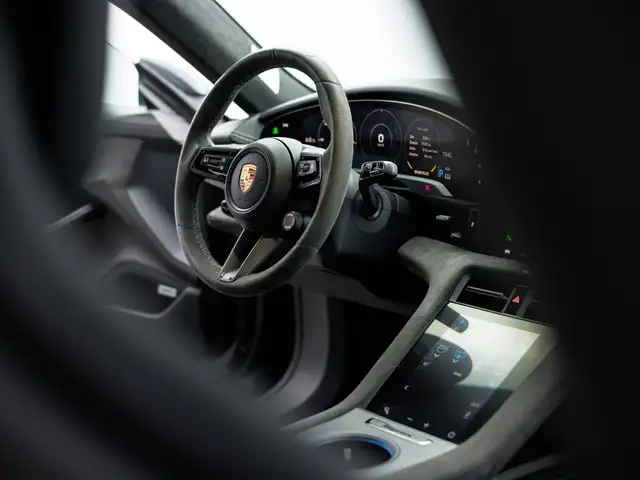 Porsche Taycan GTS Ansicht 30