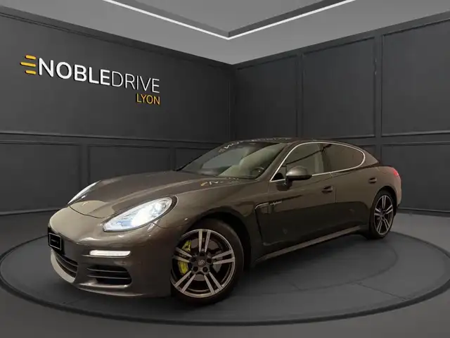 Porsche Panamera 3.0 V6 - 333 Ch - TYPE 970 BERLINE S E-Hybrid