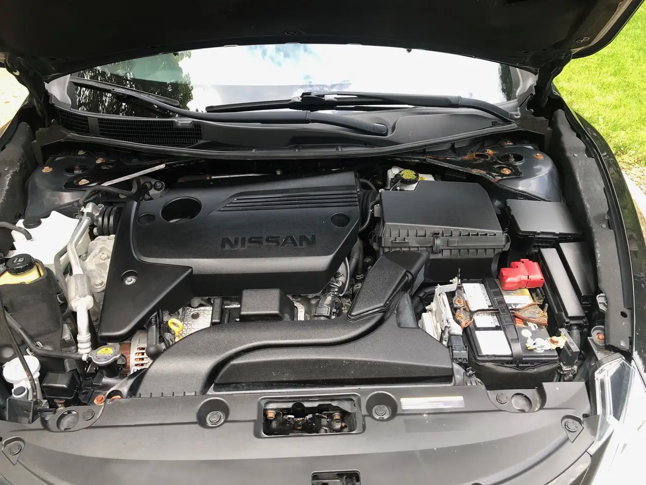 Nissan Altima снимка Nissan Altima