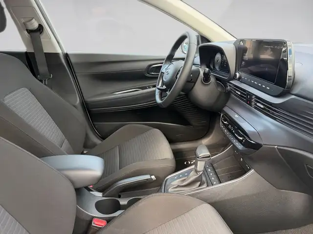 Hyundai I20 view 13
