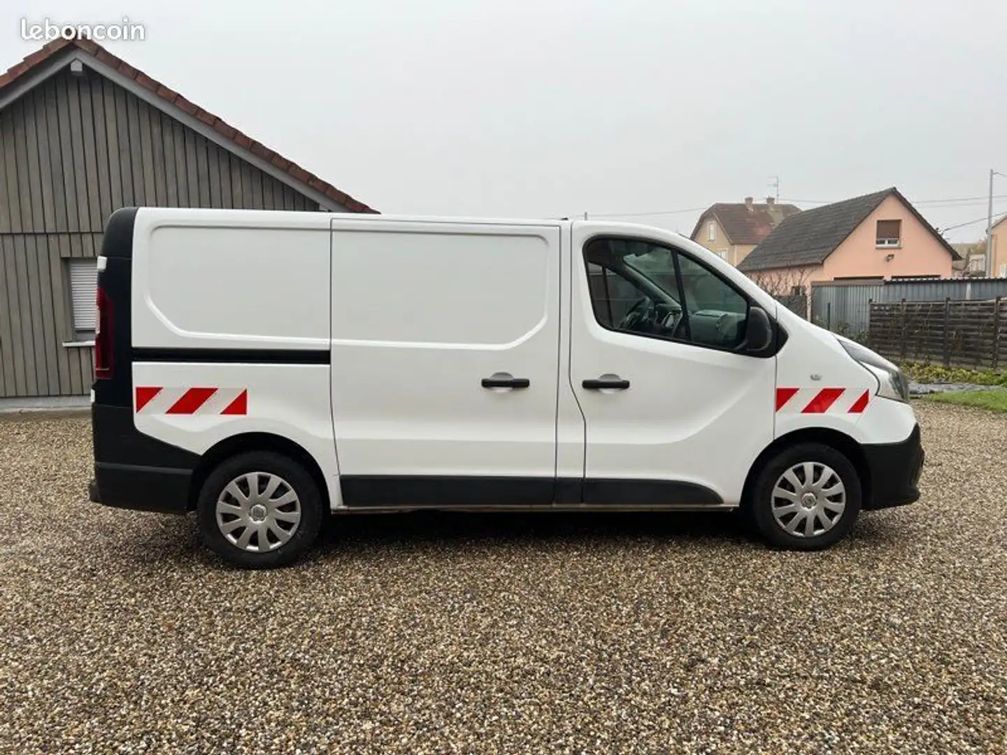 Renault Trafic 12 492 HT Grand Confort L1H1 1000 Energy dCi 125 GPS Wit - 2