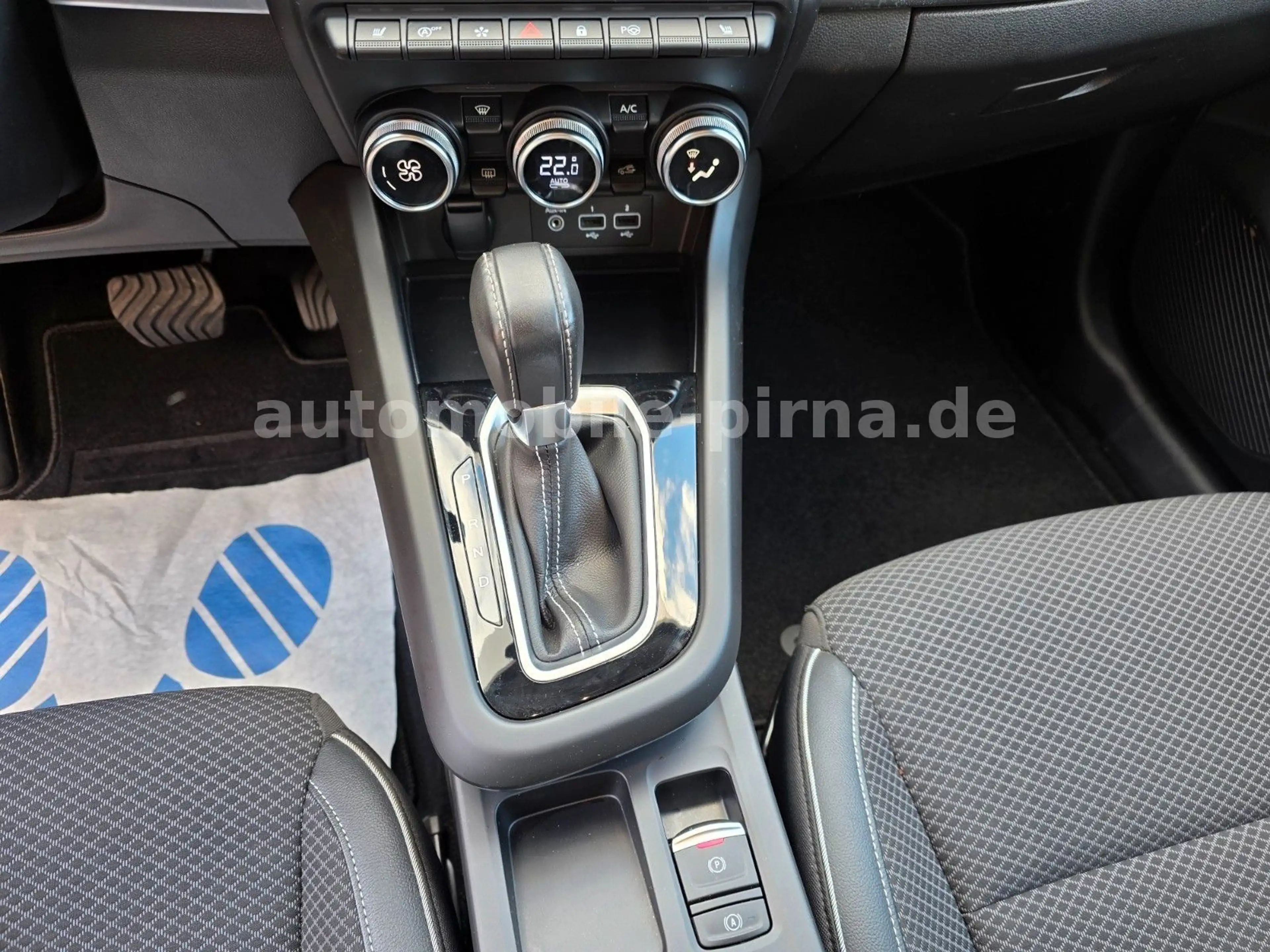 Renault Arkana Intens TCe 140 AUTOMATIK+LED/NAVI/ACC/AHK — photo 12