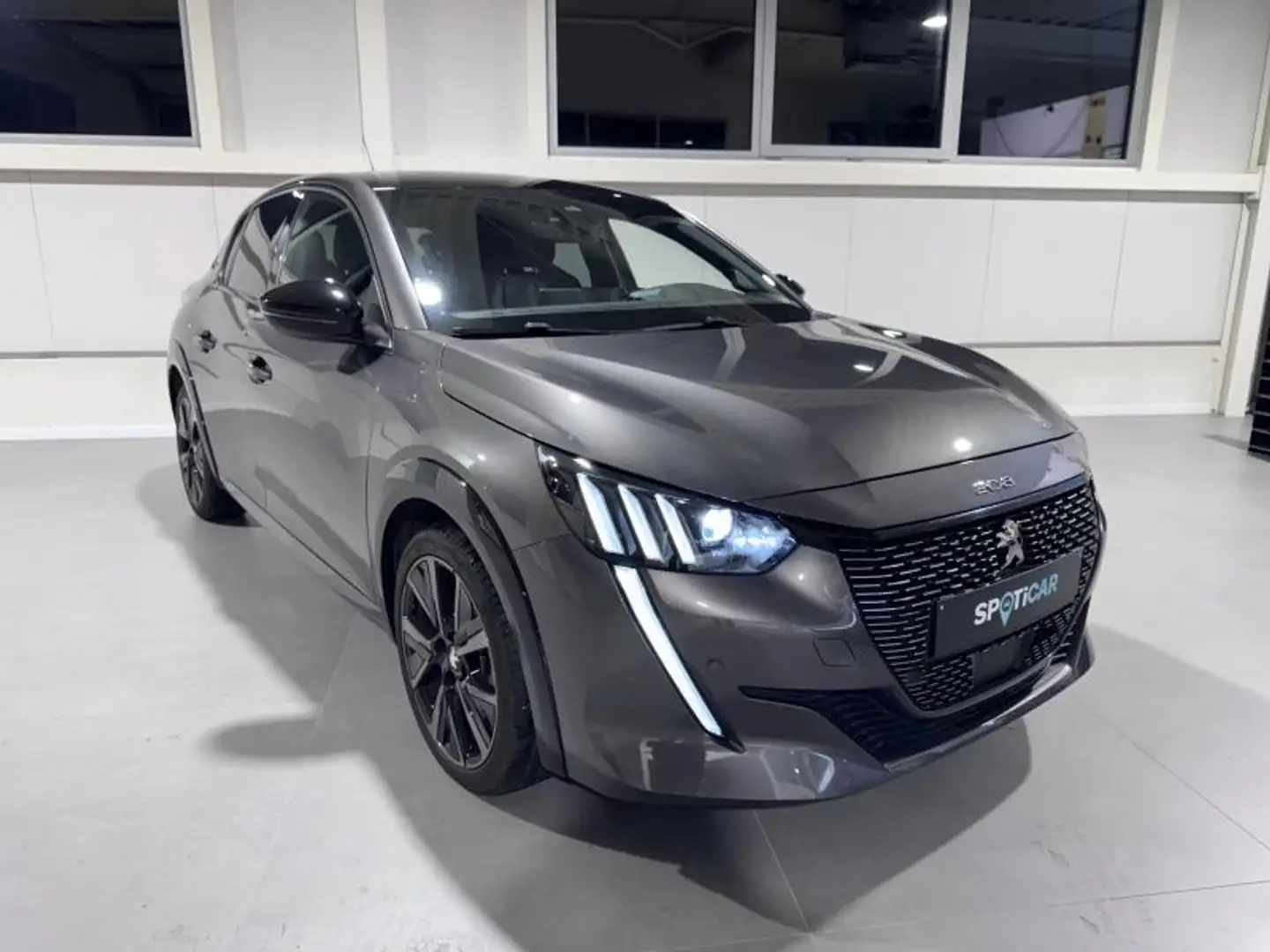 Peugeot 208 II & e- GT Line Grijs - 2