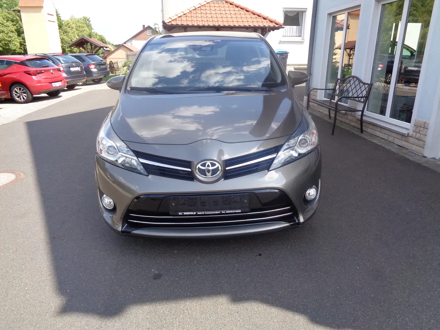 Toyota Verso 1.8 5-Sitzer Edition-S Bronce - 2