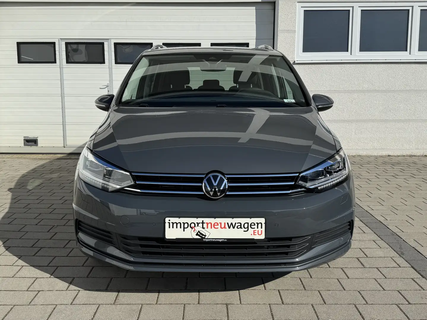 Volkswagen Touran Comfortline 1.5 TSI DSG AHK+EasyOpen+4 J. Garantie Grau - 2